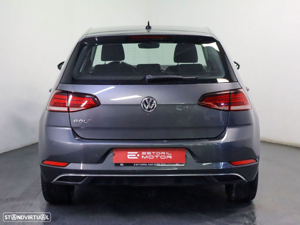 VW Golf 1.6 TDI Confortline - 4