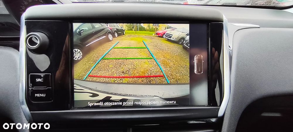 Peugeot 208 1.2 PureTech Allure - 15