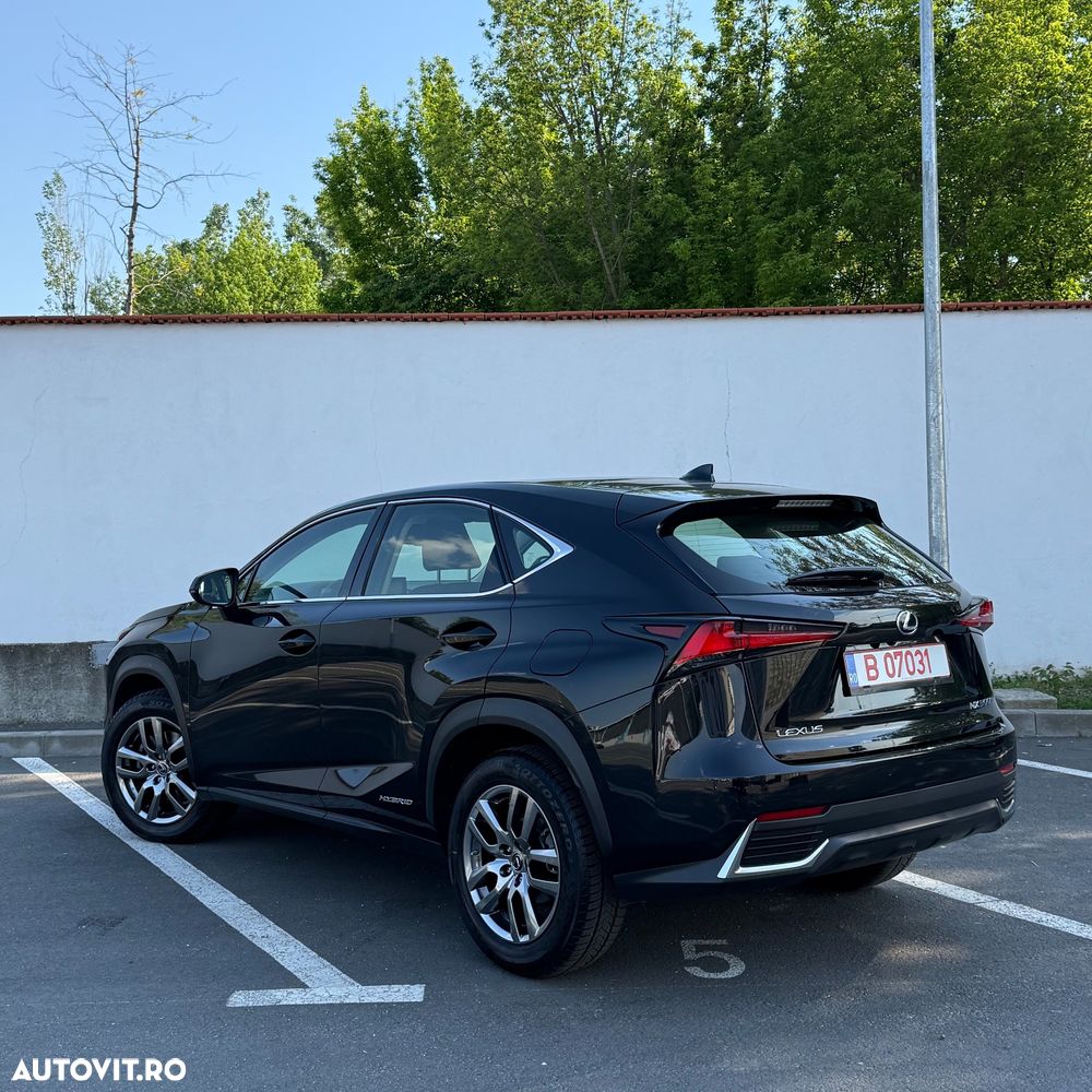Lexus Seria NX 300h Executive Line - 3