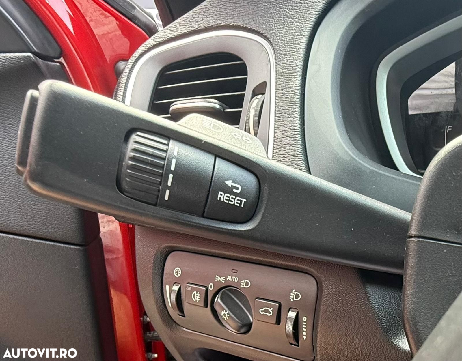 Volvo V40 - 14