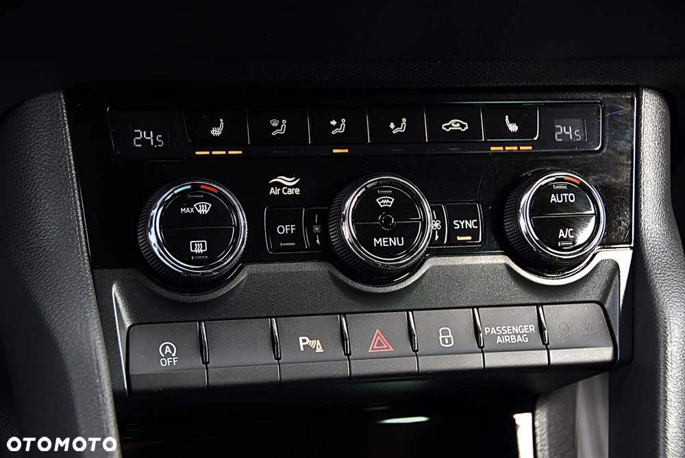 Skoda Karoq 1.5 TSI ACT Selection DSG - 30