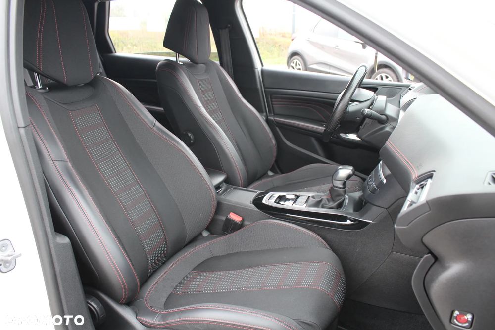 Peugeot 308 PureTech 130 EAT6 Stop & Start GT-Line Edition - 19