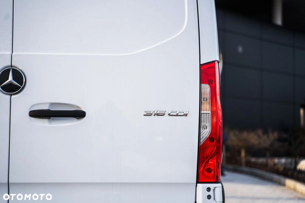 Mercedes-Benz Sprinter - 6