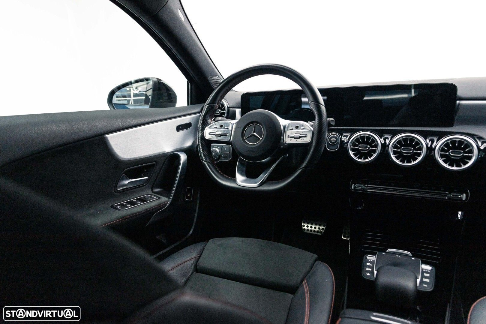 Mercedes-Benz A 250 e AMG Line - 15