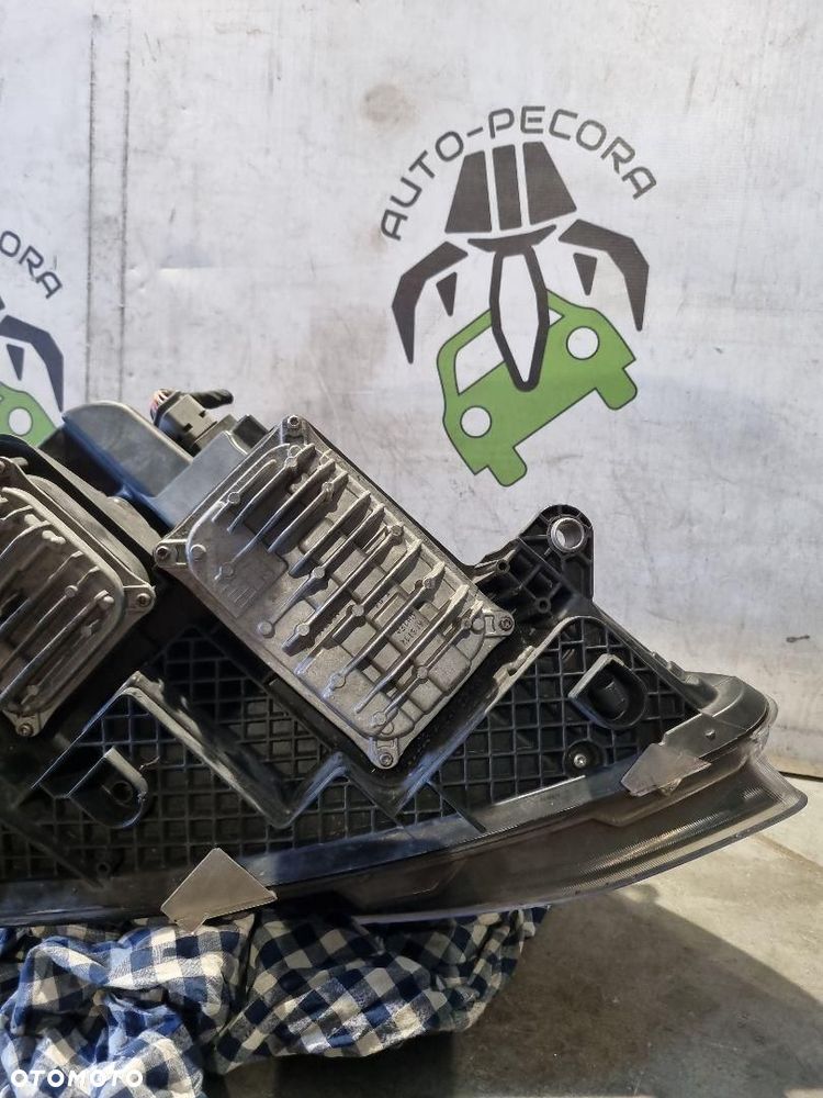 MERCEDES W447 LAMPA LEWA PRZEDNIA - 9