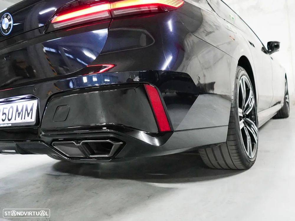 BMW 760 M760e xDrive - 12