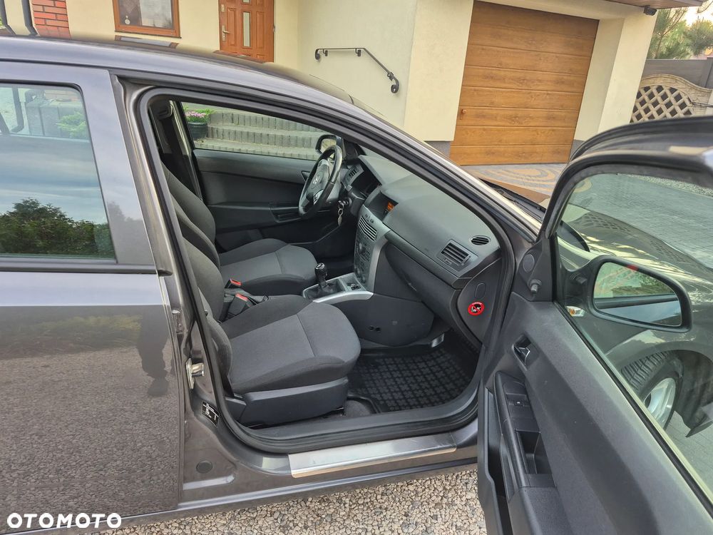 Opel Astra 1.6 - 8