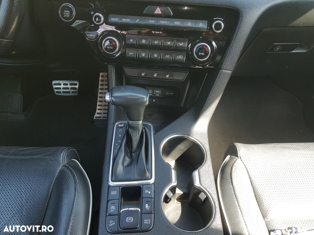 Kia Sportage 1.7 DSL 7DCT 4x2 Style - 6