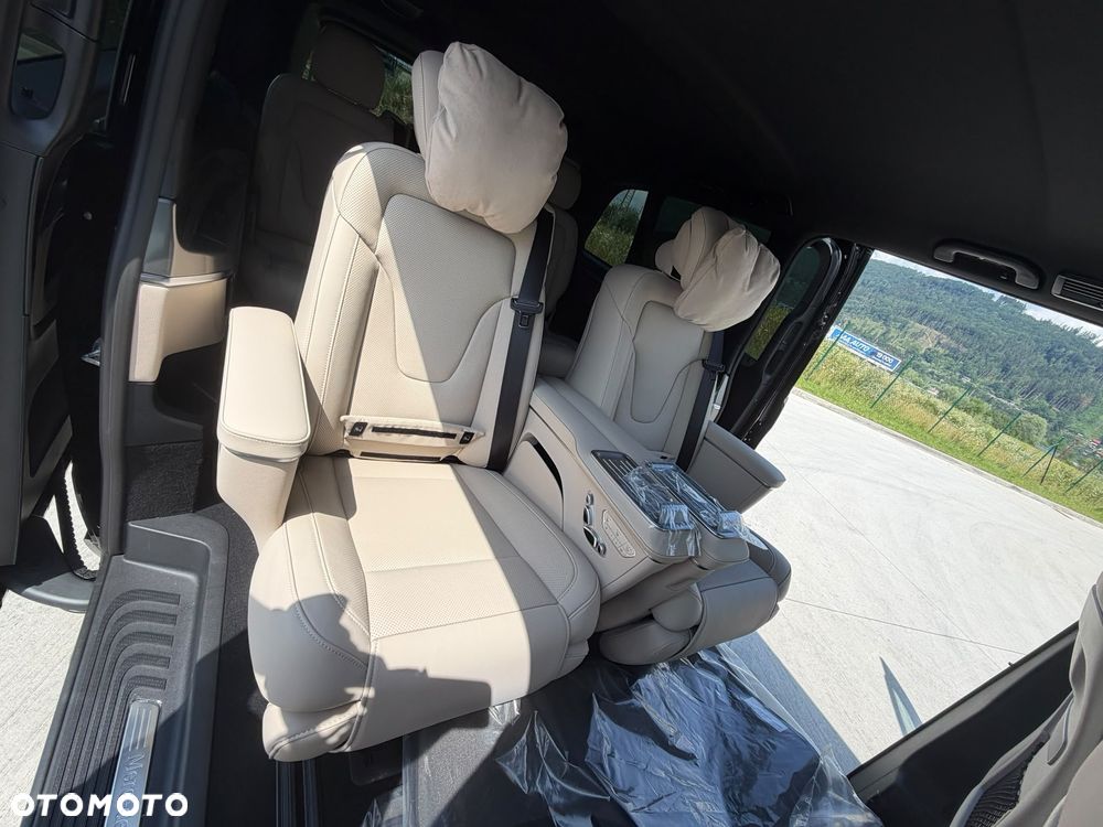 Mercedes-Benz Klasa V 300 d 4-Matic Exclusive 9G-Tronic (d³ugi) - 18