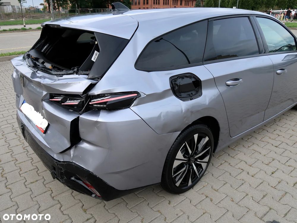 Peugeot 308 1.5 BlueHDi Allure Pack S&S EAT8 - 32