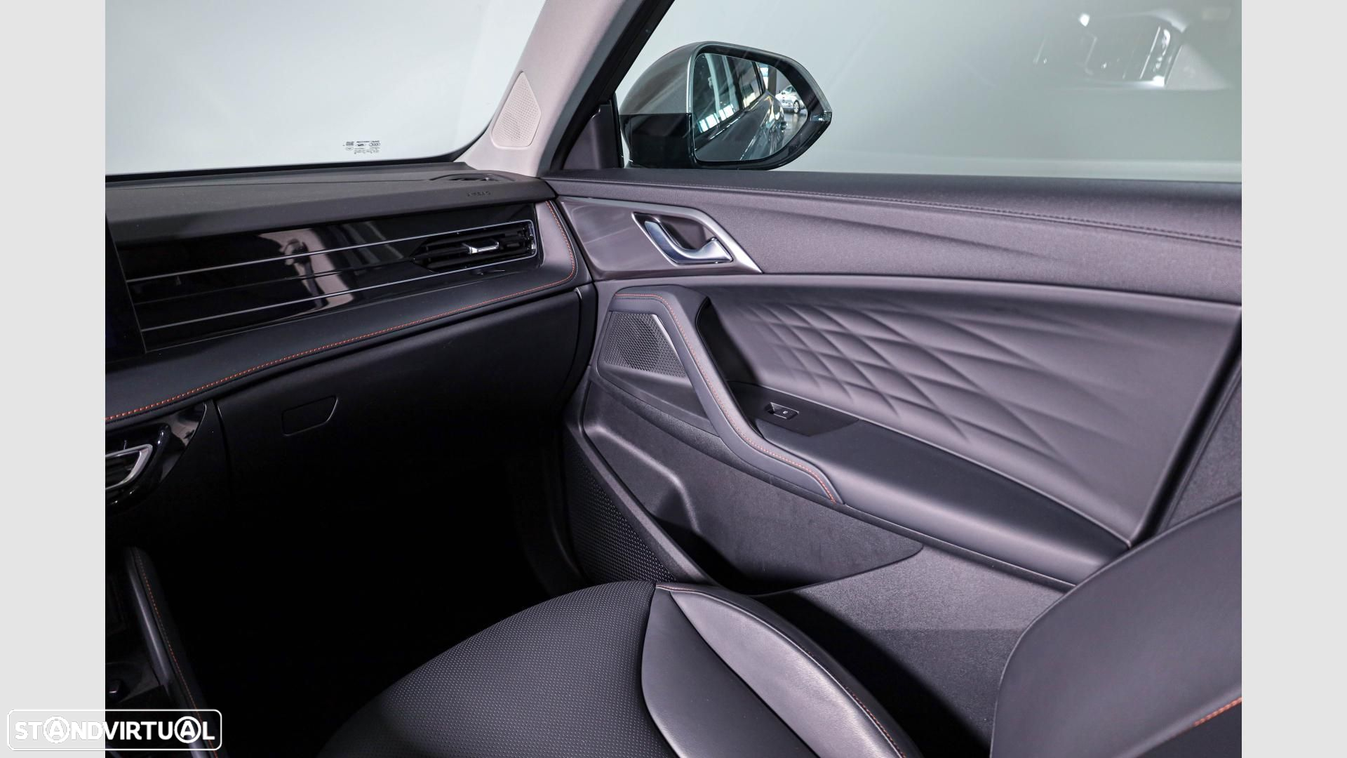 MG EHS 1.5 T-GDI Plug-in Hybrid Luxury - 13