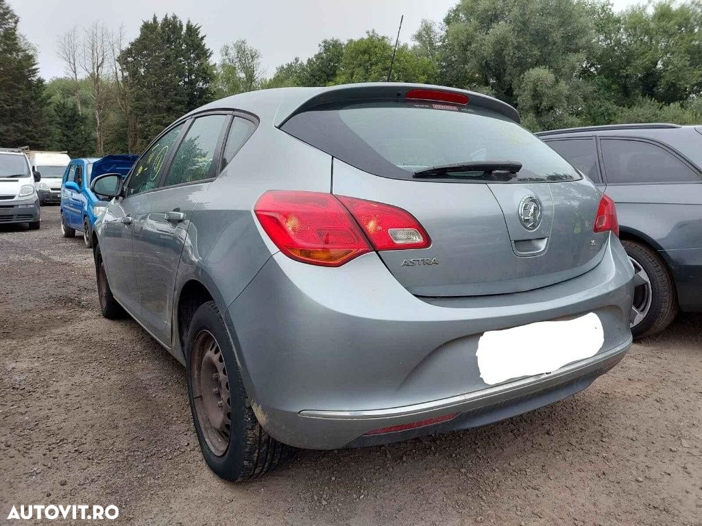 CD player Opel Astra J 2012 HATCHBACK 1.6 i - 6