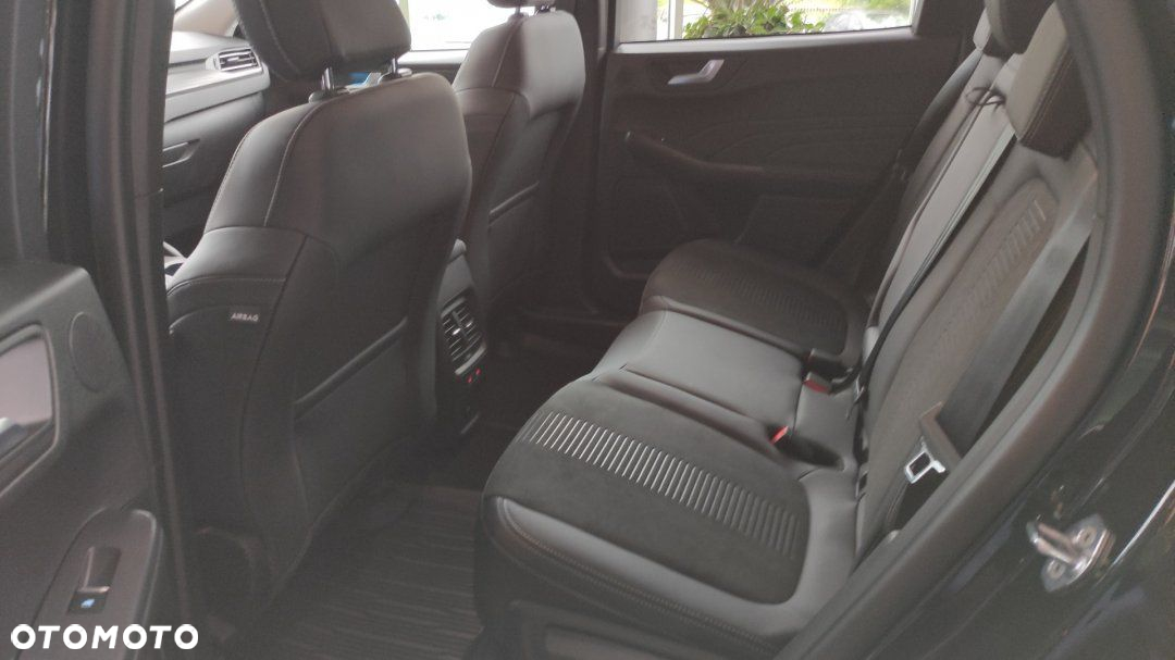Ford Kuga - 11