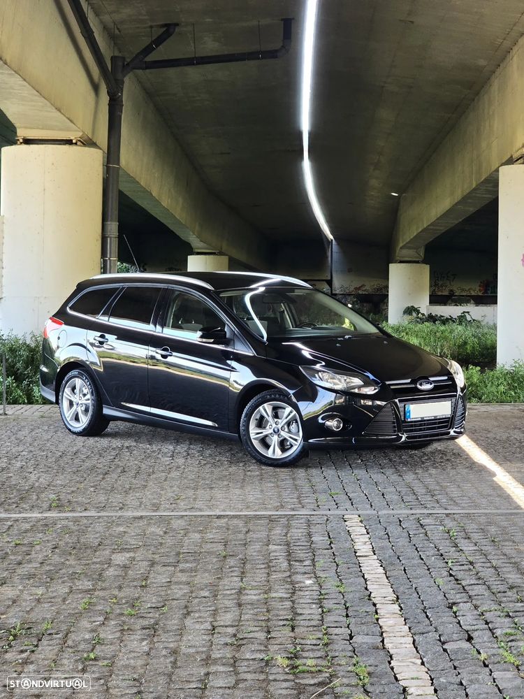 Ford Focus 1.0 EcoBoost S&S Champions Edition - 10