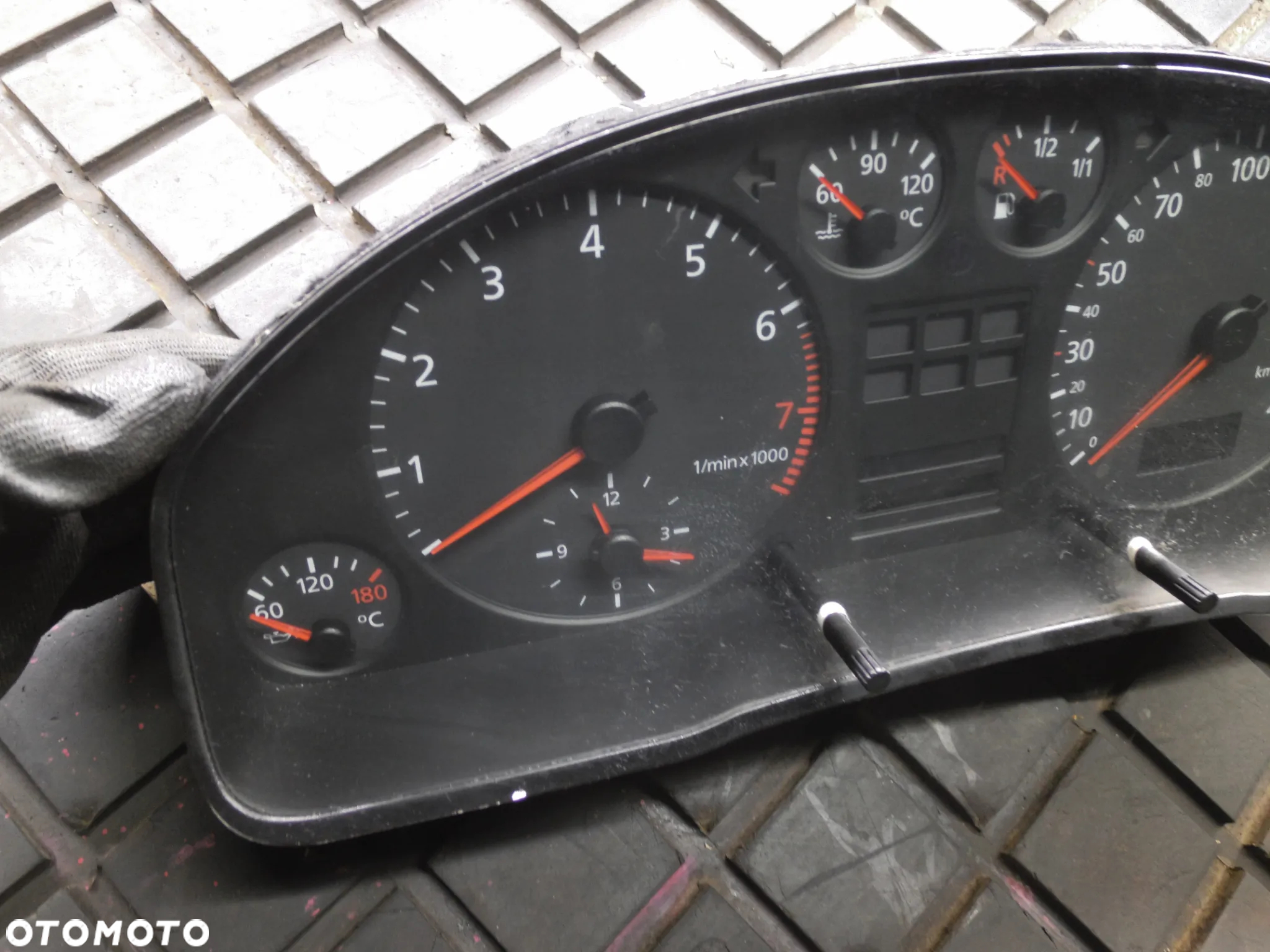 LICZNIK AUDI A6 C5 4B0919860P 2.4 V6 EUROPA - 3