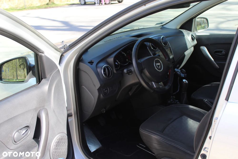 Dacia Logan 1.2 16V Ambiance - 10