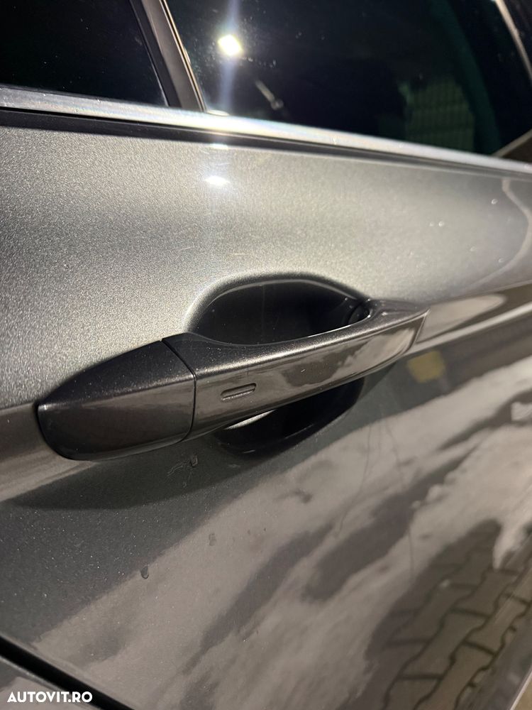 Volkswagen Passat 2.0 TDI SCR 4Motion DSG Comfortline - 16