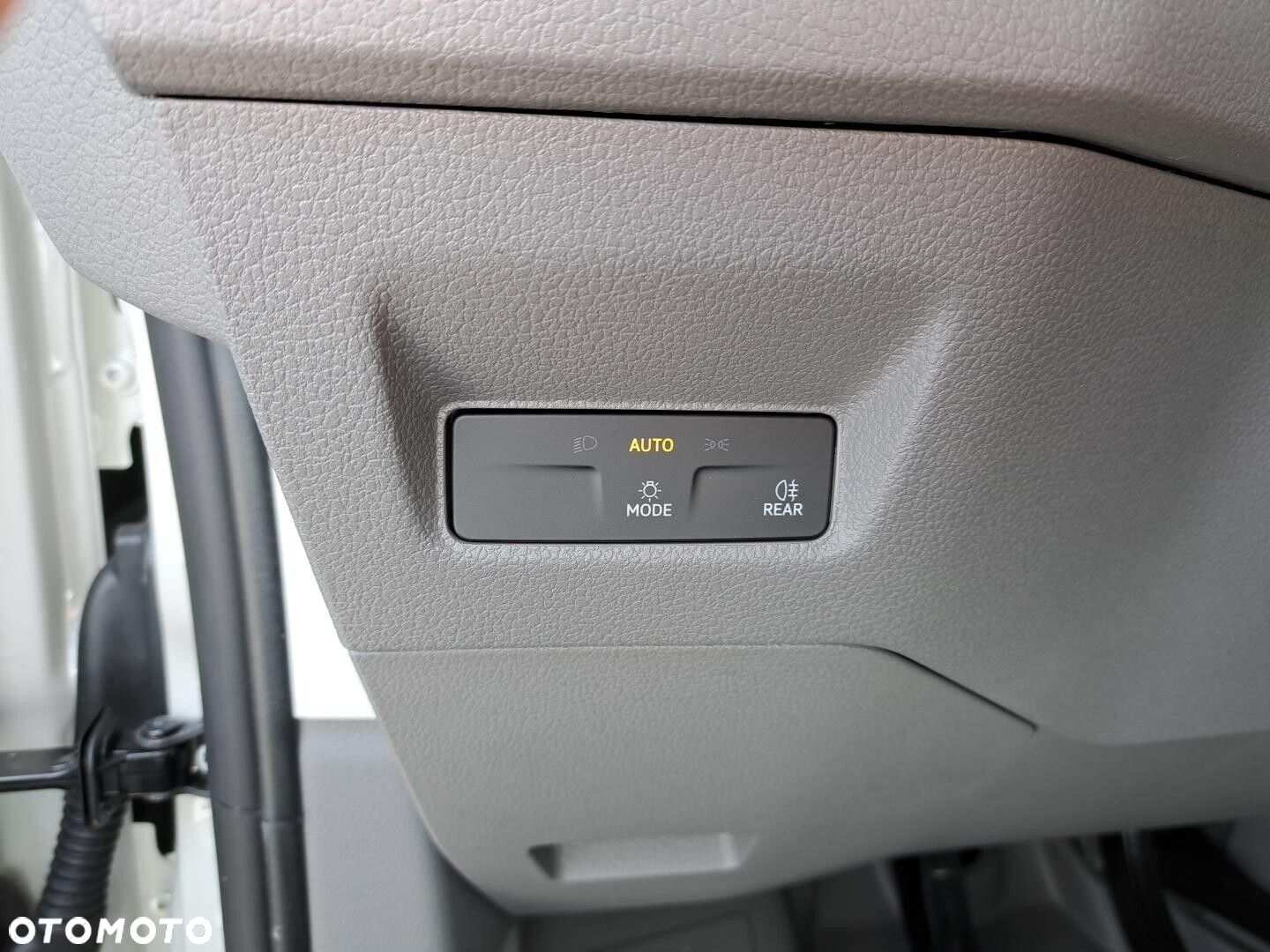 Volkswagen Crafter 35 furgon wysoki dach, 2,0 TDI 177KM, przedni, 6-bieg manualna 3640 mm, Euro 6 - 19