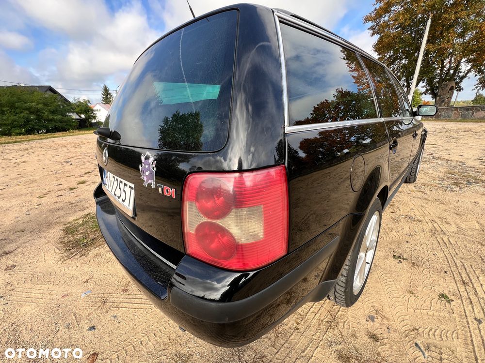 Volkswagen Passat - 11