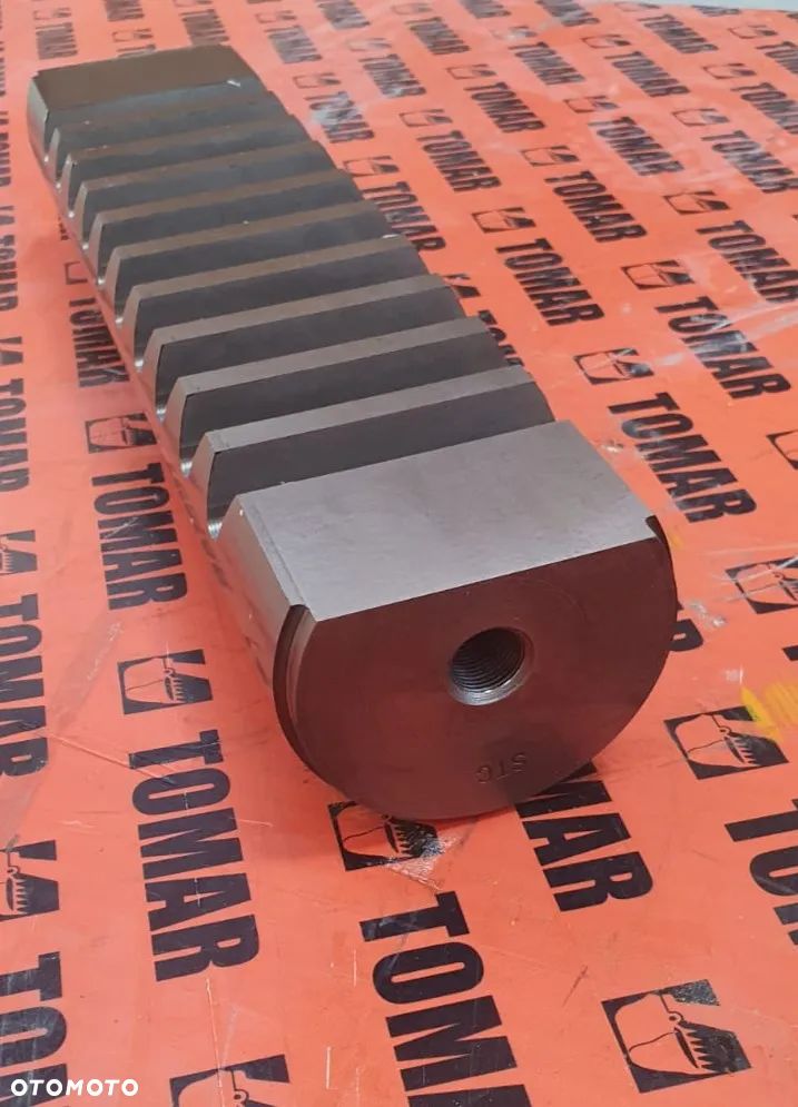 Listwa zębata obrotu konika koparko-ładowarki 3CX , 4CX JCB 121/38104 ZAM - 4