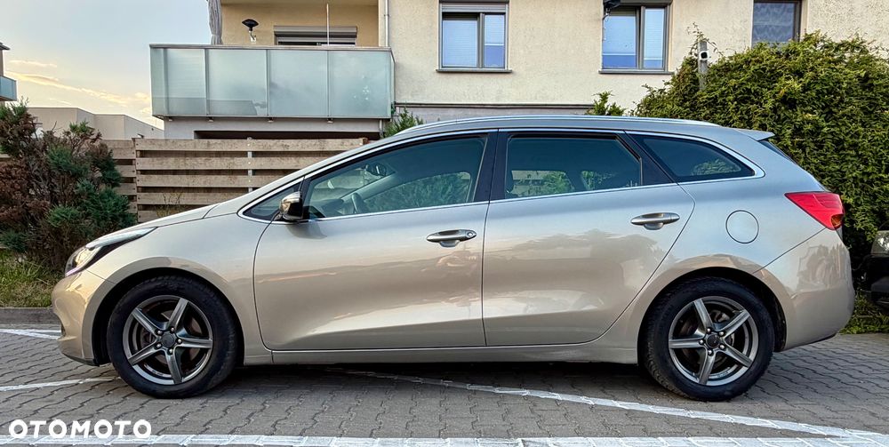 Kia Ceed 1.6 GDI Platinum Edition - 12