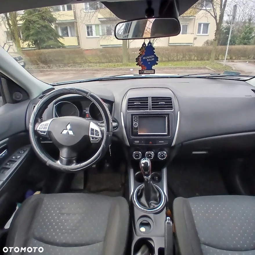 Mitsubishi ASX - 5