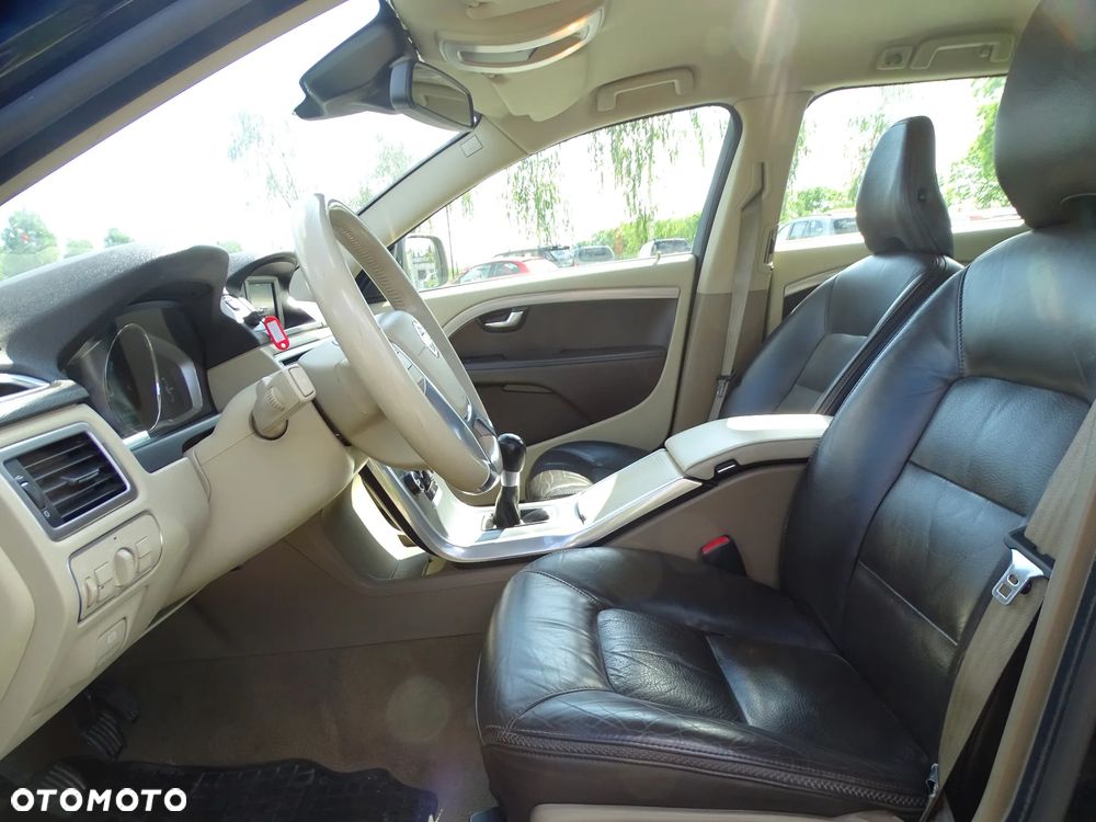 Volvo XC 70 D4 AWD Momentum EU6 - 6