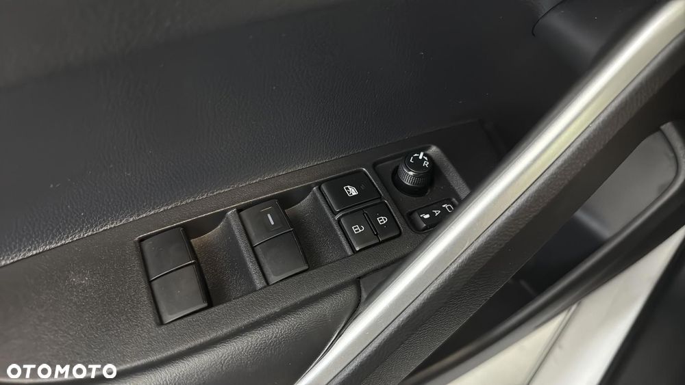 Toyota Corolla Cross 2.0 Hybrid Comfort - 27