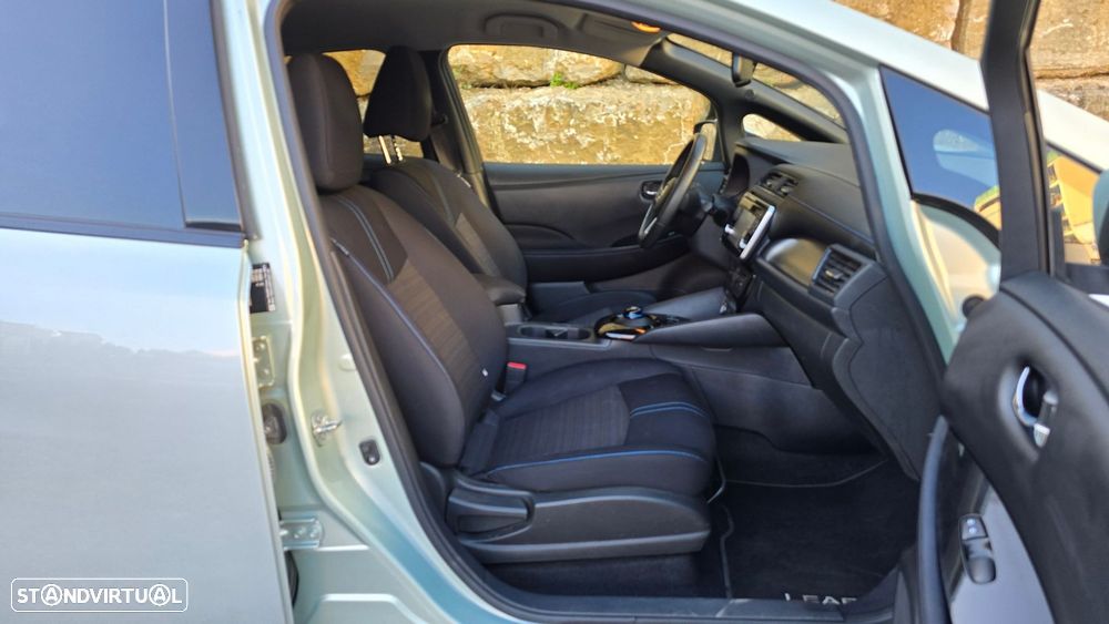 Nissan Leaf N-Connecta - 35