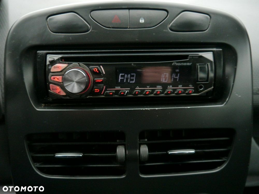 Renault Clio 1.2 16V Authentique - 17