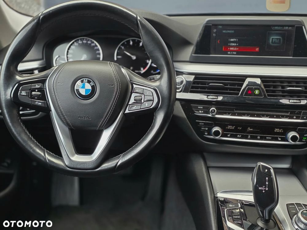 BMW Seria 5 - 21