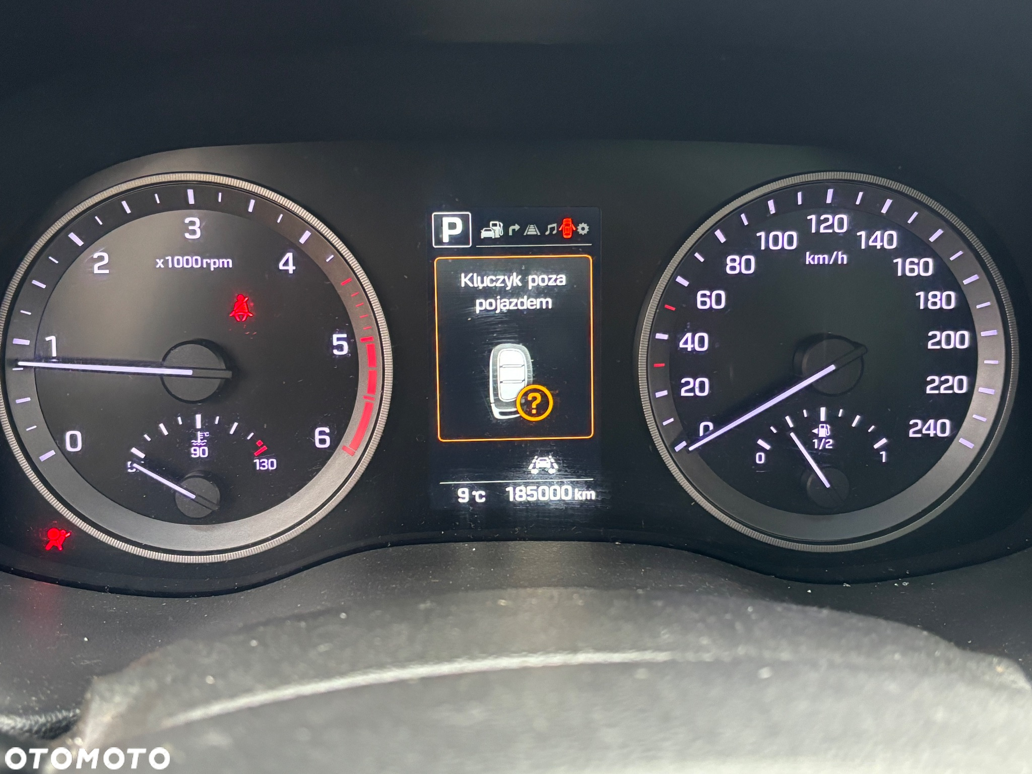 Hyundai Tucson 2.0 CRDi 4WD Automatik Premium - 23
