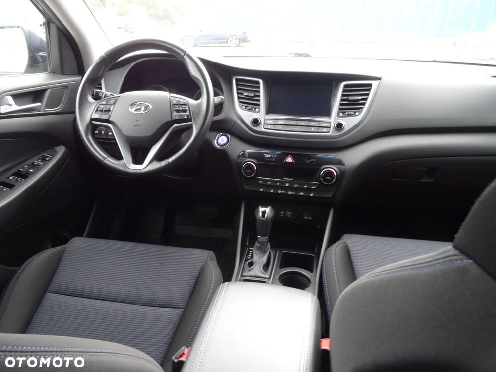 Hyundai Tucson blue 2.0 CRDi 4WD Premium - 13