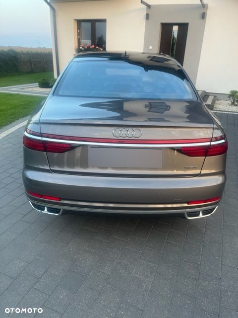 Audi A8 - 5