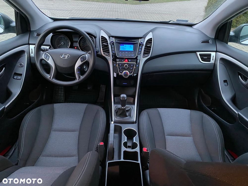 Hyundai i30 - 23