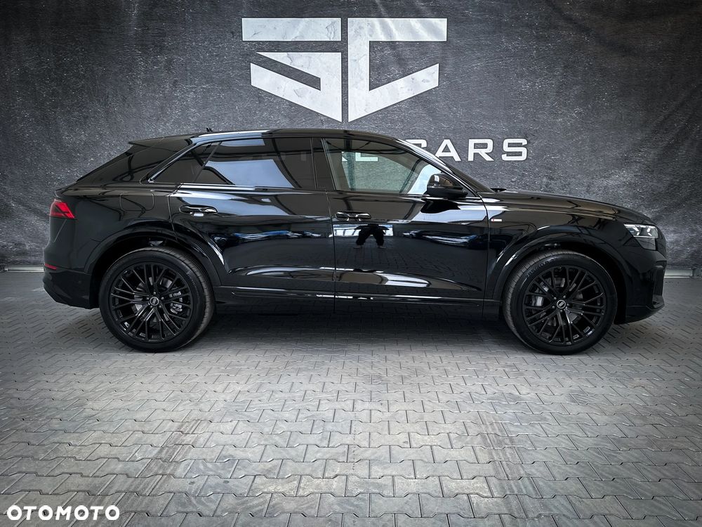 Audi Q8 - 6