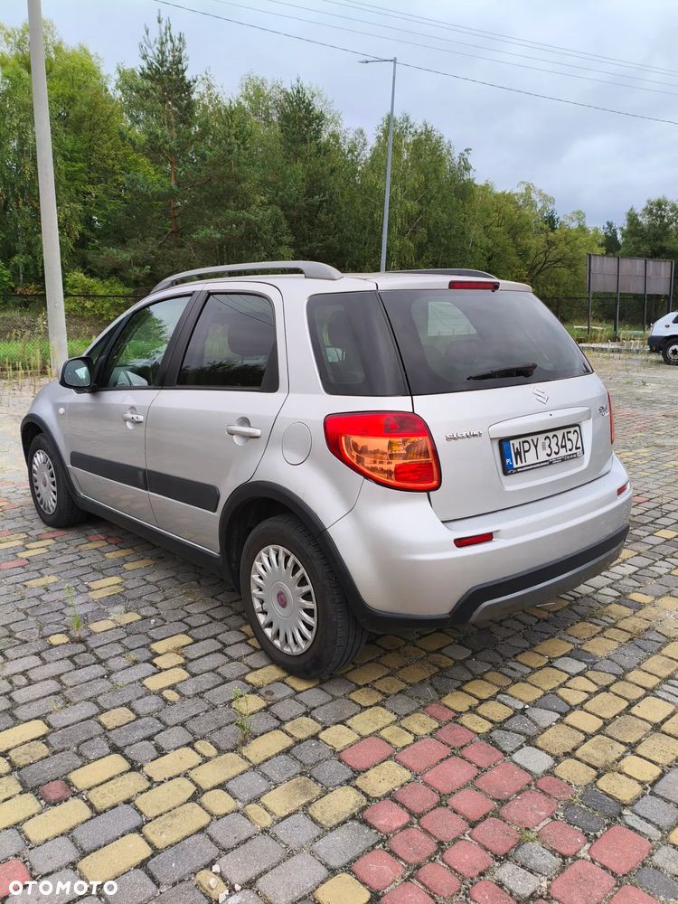 Suzuki SX4 - 3