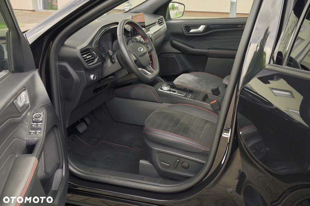 Ford Kuga 2.0 EcoBlue 4x4 ST-LINE X - 18