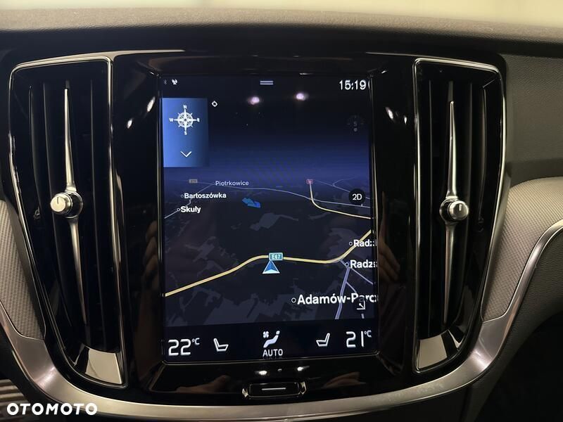 Volvo V60 B3 B R-Design - 17