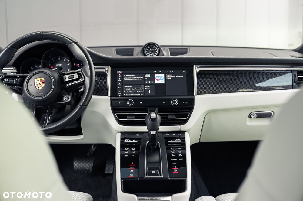 Porsche Macan - 25