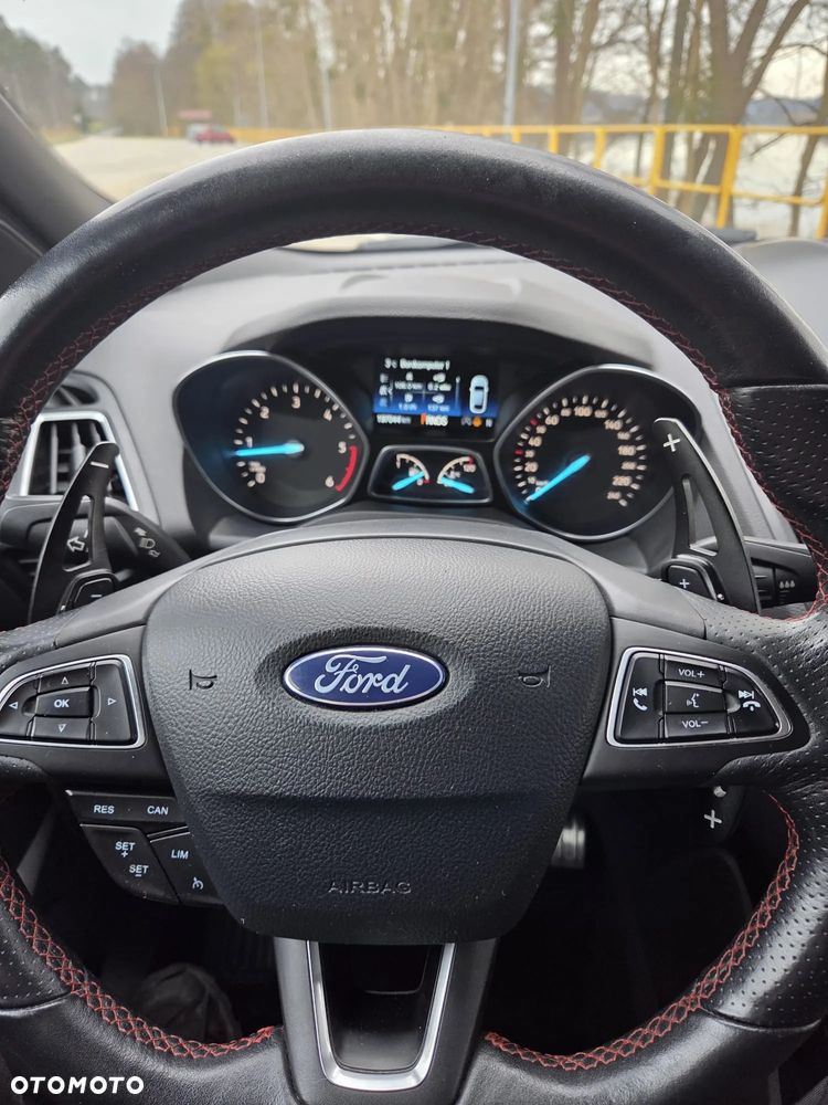 Ford Kuga 2.0 TDCi 4x4 ST-Line - 12