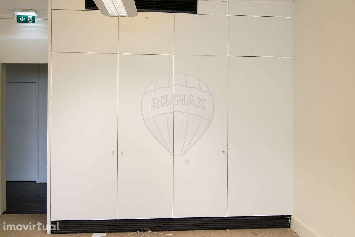 Escritório  para arrendamento - Grande imagem: 3/10