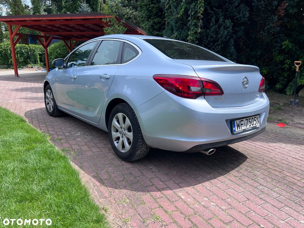 Opel Astra - 8