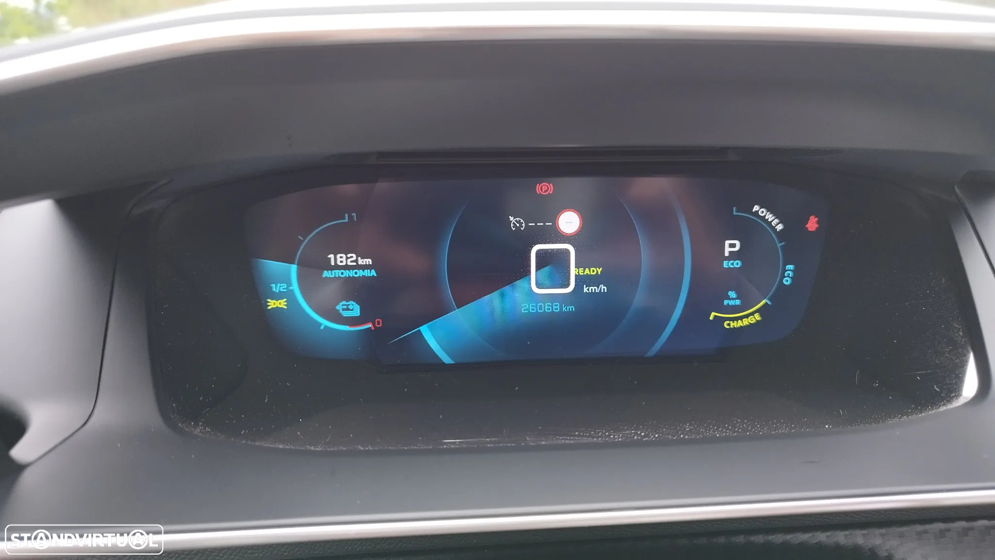 Peugeot e-2008 50 kWh GT Pack - 17