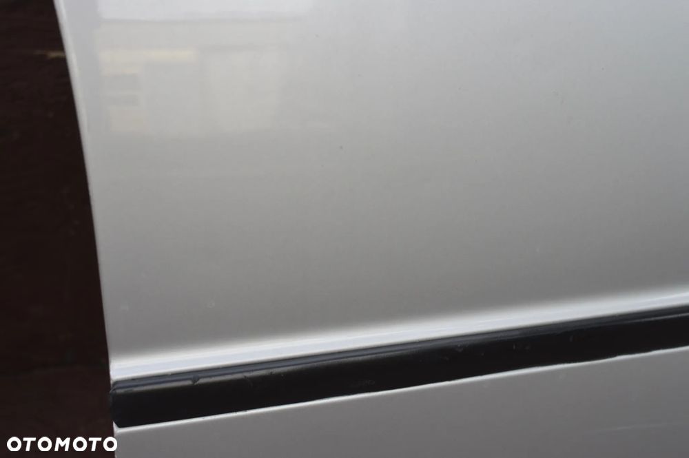 BMW E46 SEDAN / TOURING / KOMBI ORYGINALNE KOMPLETNE DRZWI PRZEDNIE LEWE / PRAWE EUROPA W KOLORZE TITANSILBER 354/7 O NR. 41 51 7 034 151 / 41 51 7 034 152 OEM W DOBRYM STANIE - 27