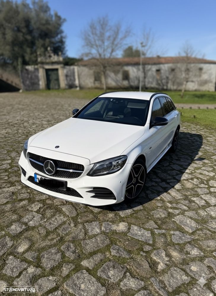 Mercedes-Benz C 300 e AMG Line - 1