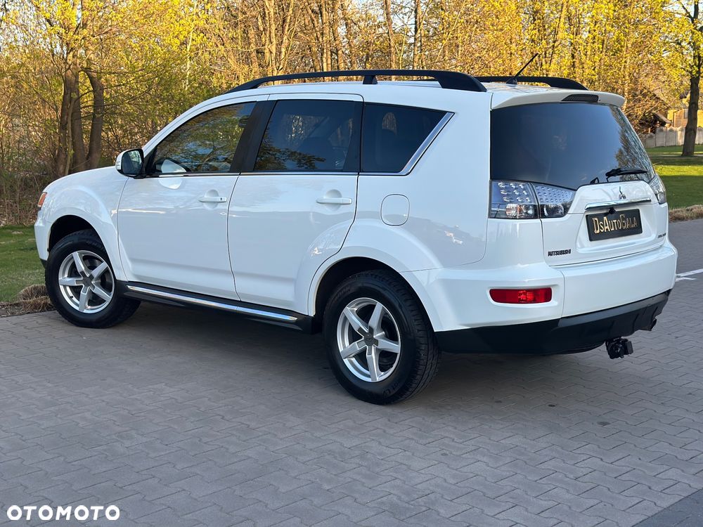 Mitsubishi Outlander 2.0 2WD Invite - 10