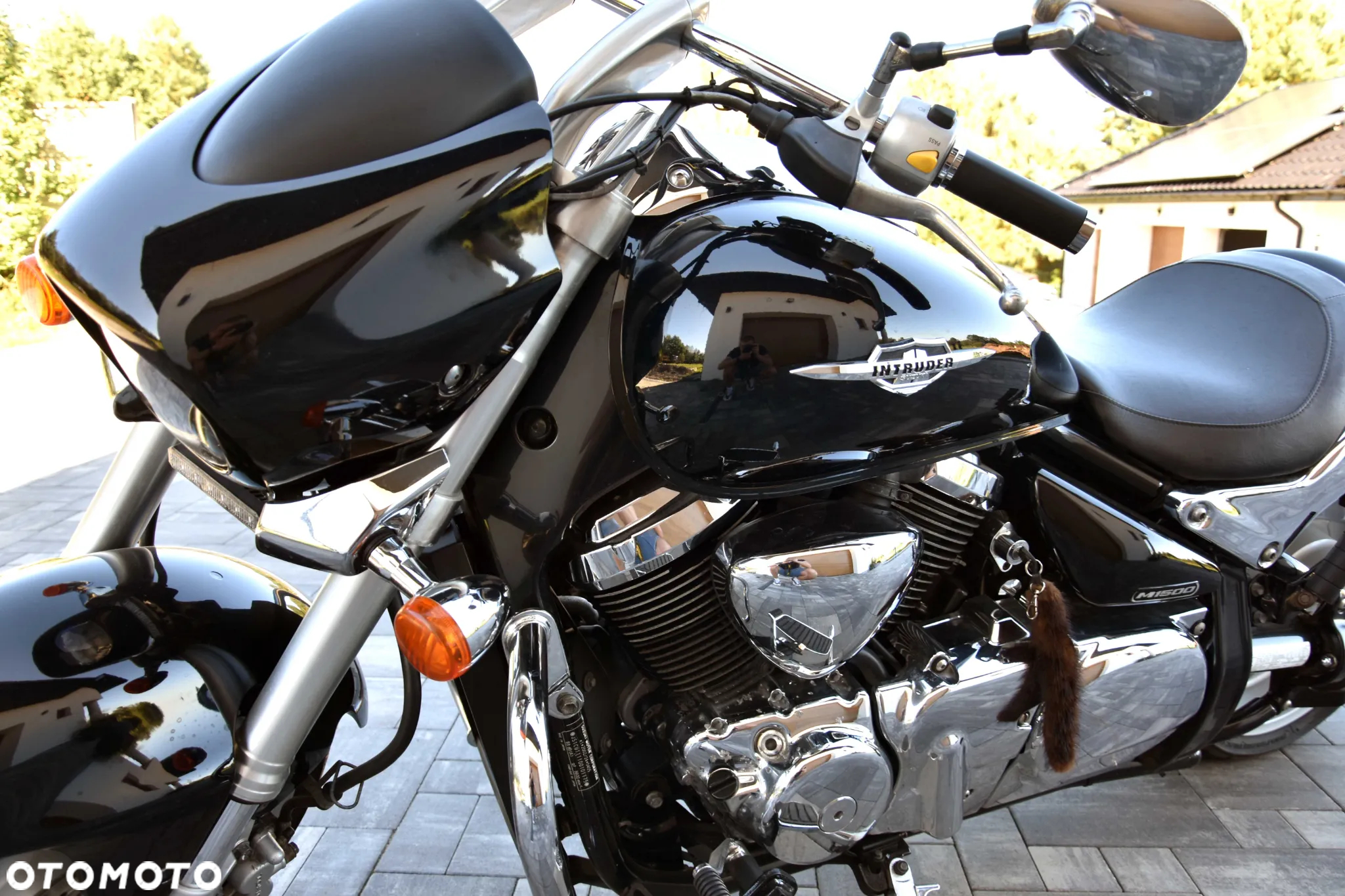 Suzuki Intruder - 8