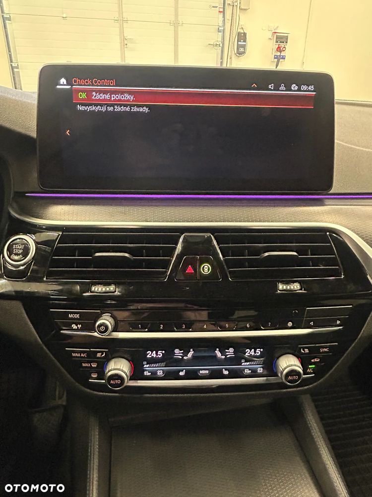 BMW Seria 5 520d M Sport - 21