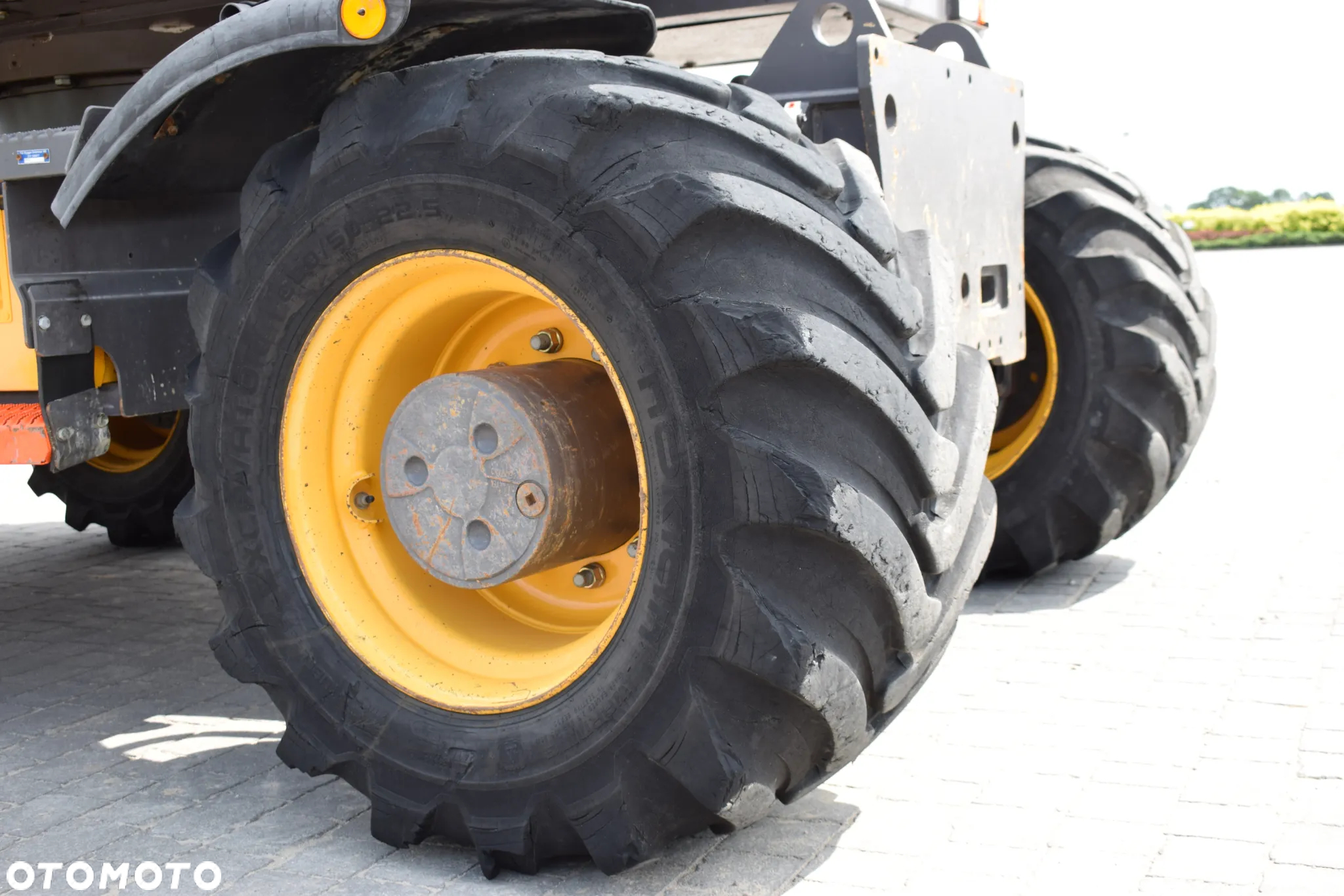 Koła R22.5 Nokian 600/50- 22.5 do koparki opony balony 24 płótna - 3